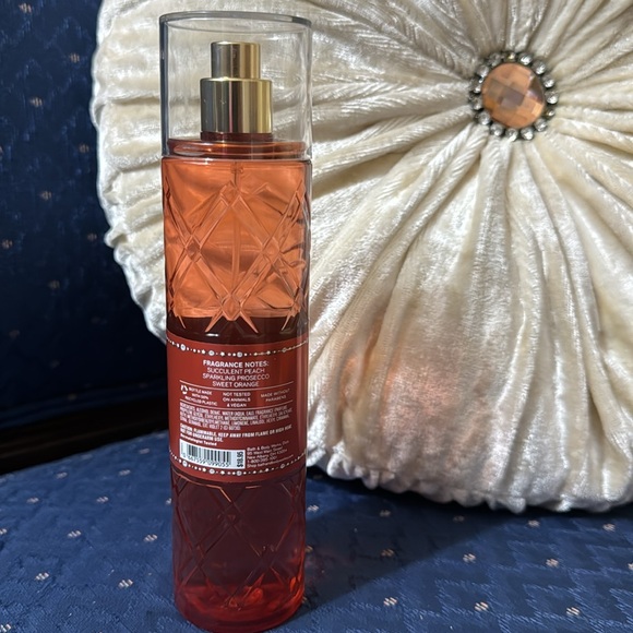 BATH & BODY WORKS SET. . . PEACH BELLINI SCENT - Picture 4 of 7